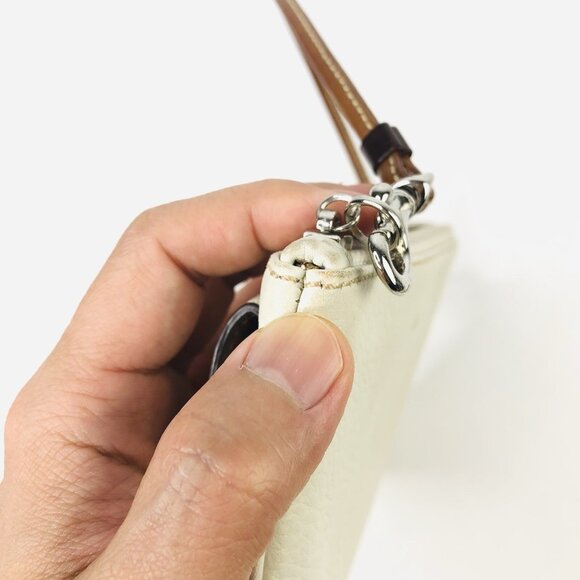 Vintage COACH Off White Brown Leather Wristlet Wallet Clutch Pouch Bag Eyelets - Picture 9 of 12